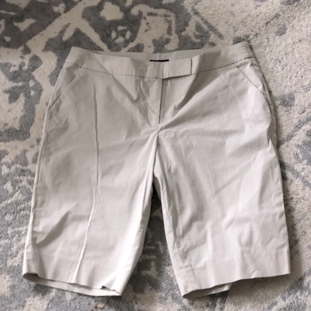 Short by jones New York